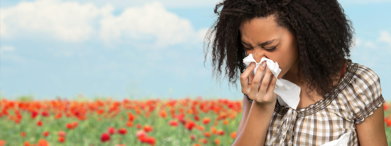 Calgary Trail Vision Centre | woman with eye allergies in Edmonton, Alberta