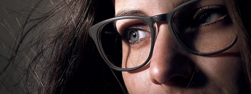 Closeup Woman Glasses 1280×480
