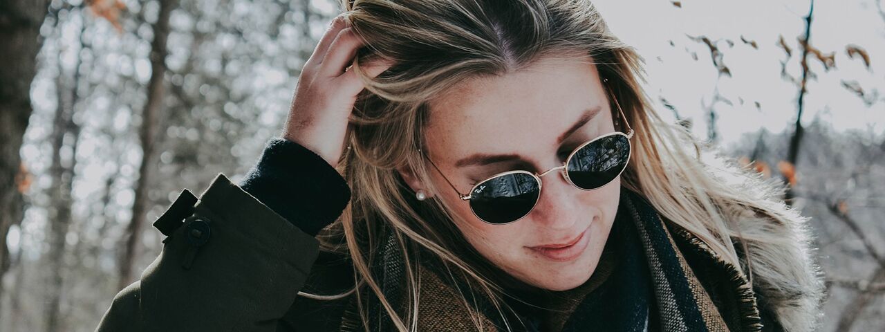 Woman Sunglasses Outdoors Winter 1280x480