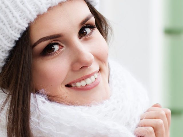 Woman Smiling Scarf Hat 1280×480