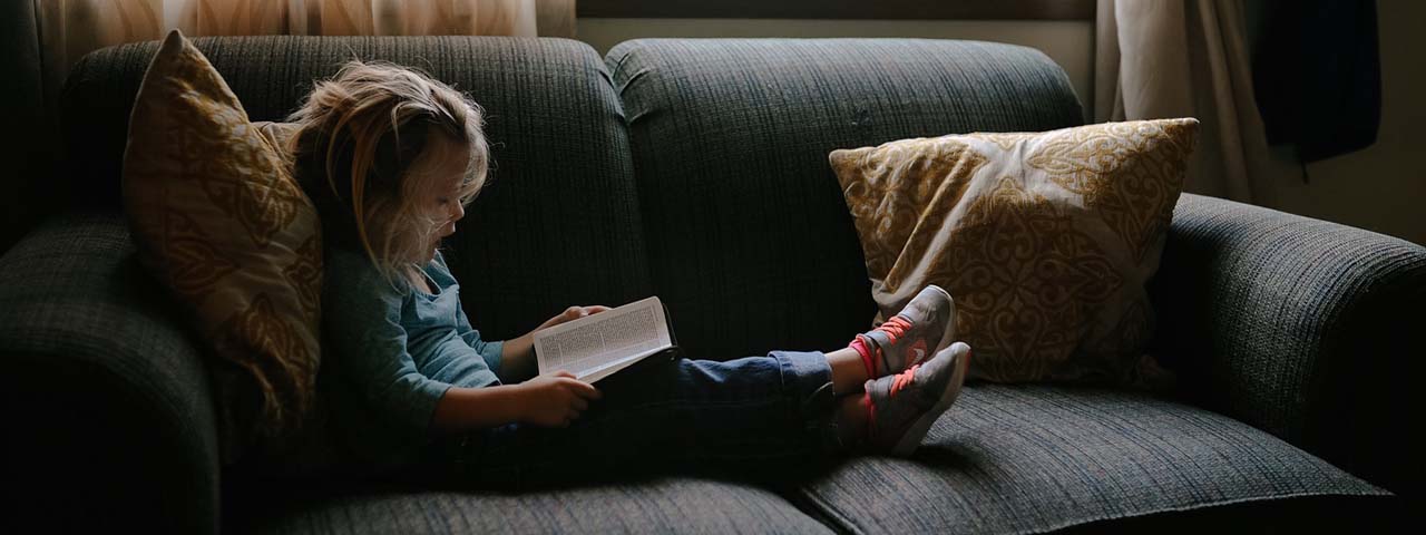 Young Child Book Couch 1280x480