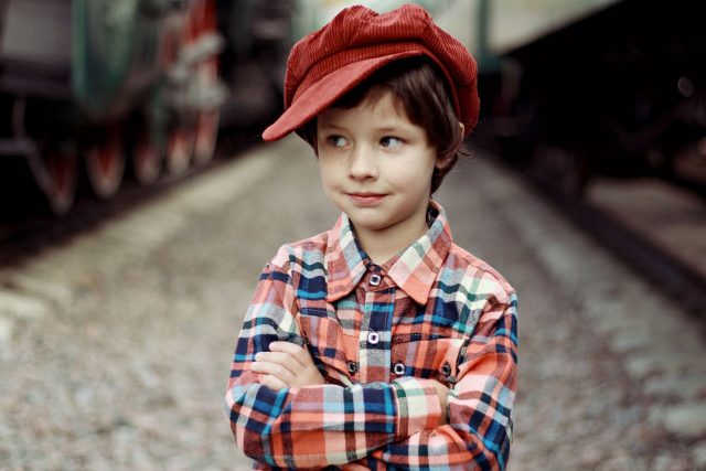 Cute Boy Red Cap 1280×853