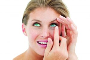 contacts woman - Daily Disposables Contact Lenses in Enid, OK | Eye doctor near me | Enid, OK