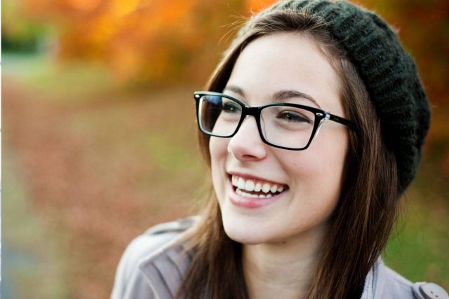 glasses caucasian 20s woman autumn