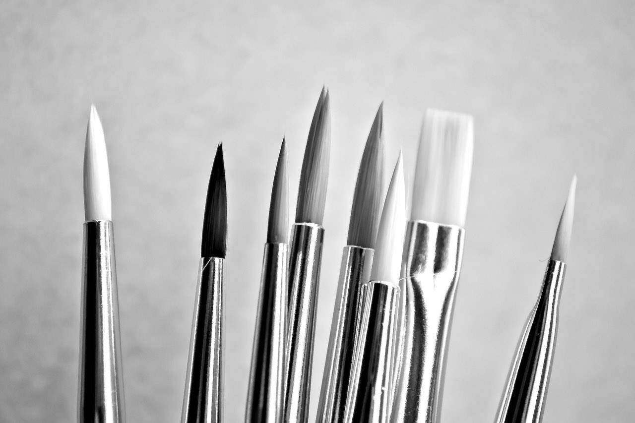paint brushes as seen with Color Vision Deficiency