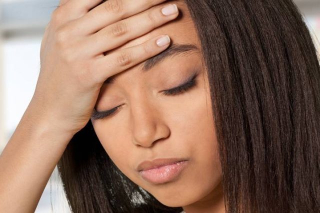 eye disorder headache african american woman 1280x480