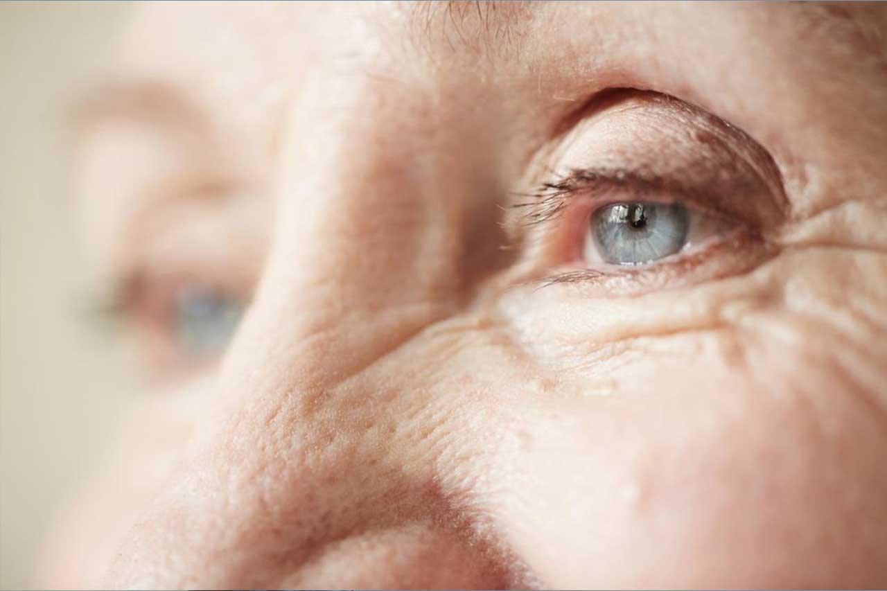 Old Woman Vision, Eye Doctor in Bridge, NJ