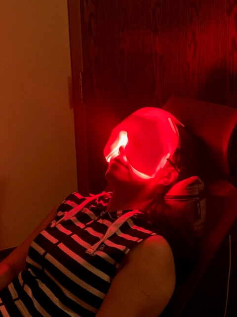 female patient receiving low level light therapy for dry eye