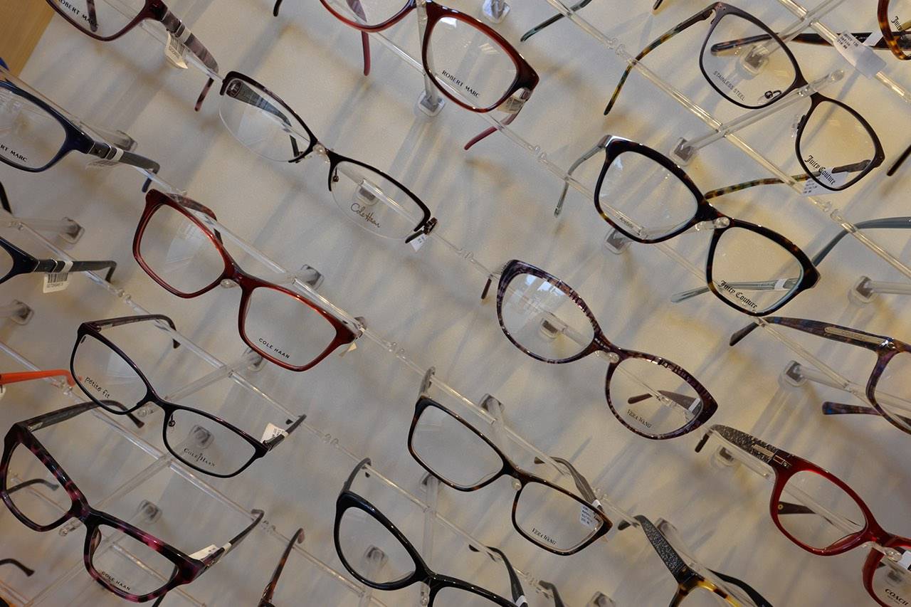 eyeglasses-wall-display-on-a-slant