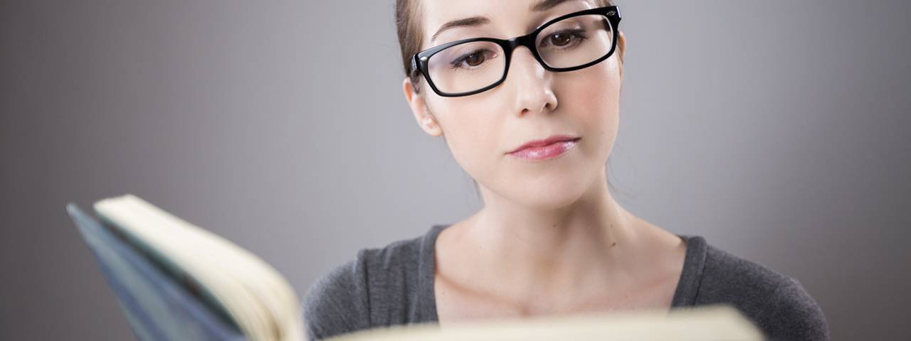 Woman Glasses Reading Book 1280x480 1