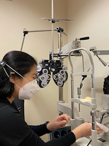 eye doctor sanitize surfaces