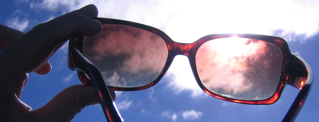 redsunglasses_in_the_sun650.png