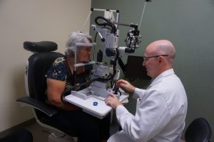 eye exam in eyeland vision el paso texas
