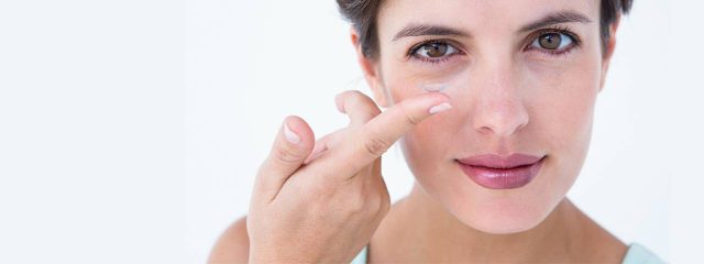 How To Safely Insert & Remove Contact Lenses in Round Rock, TX