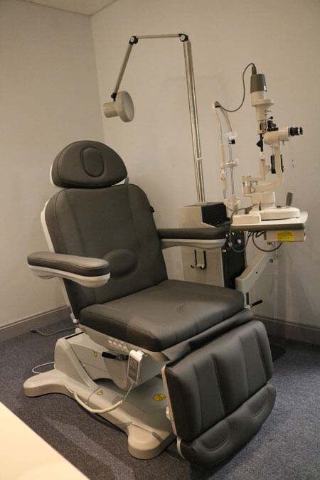 eye exam chair