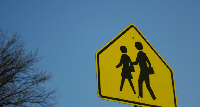 Driving-in-a-School-zone-1
