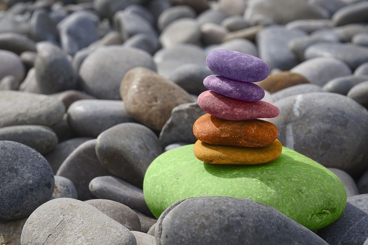 Rocks that look colored after brain injury and visual balance disorder