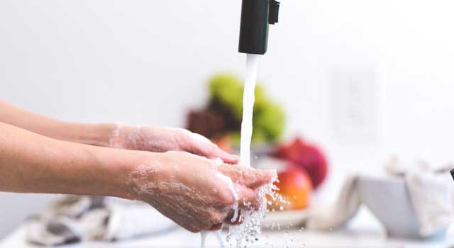 cooking hands handwashing health 545013.jpg