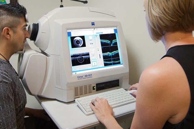 scanning for signs of low vision after stroke