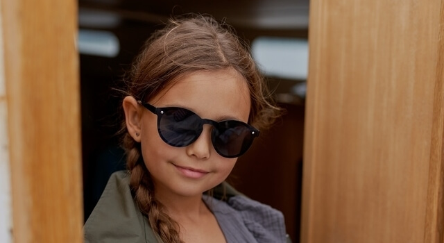 little girl wearing sunglasses 640×350
