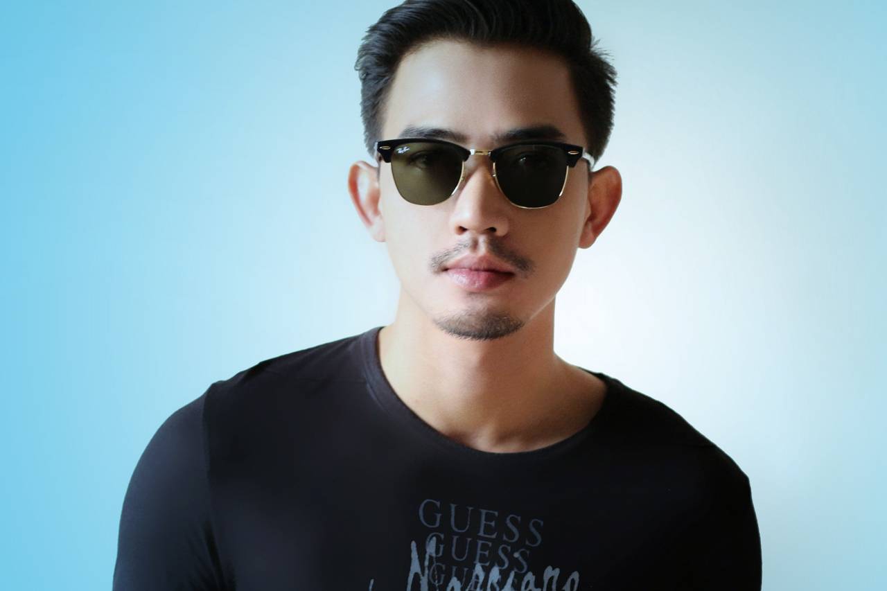 sunglasses young asian man 1280×853