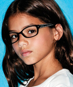 Model wearing Converse eyeglasses