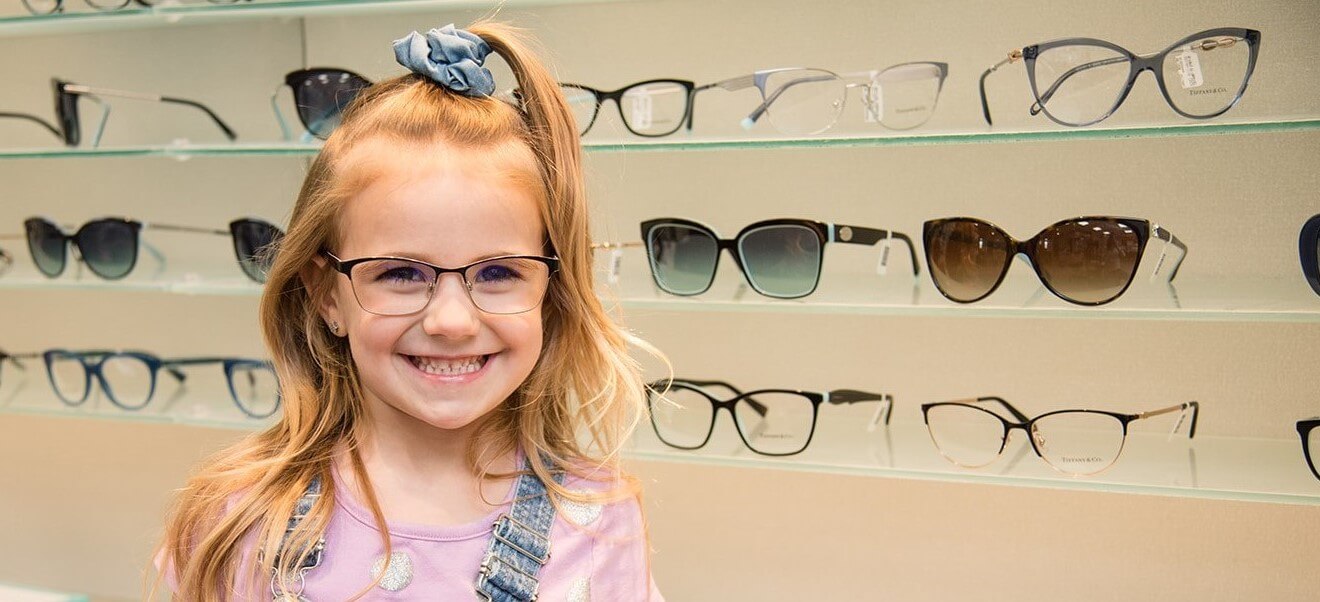 Preschool child needs his eyesight tested