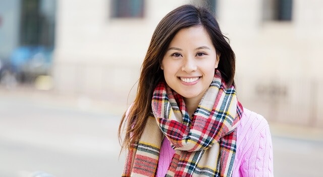hard to fit link woman plaid scarf