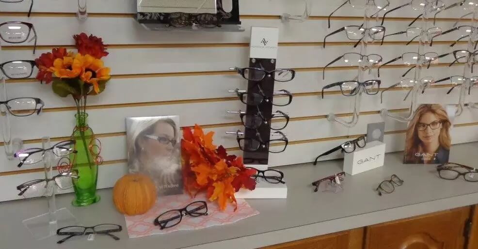 eyeglasses display