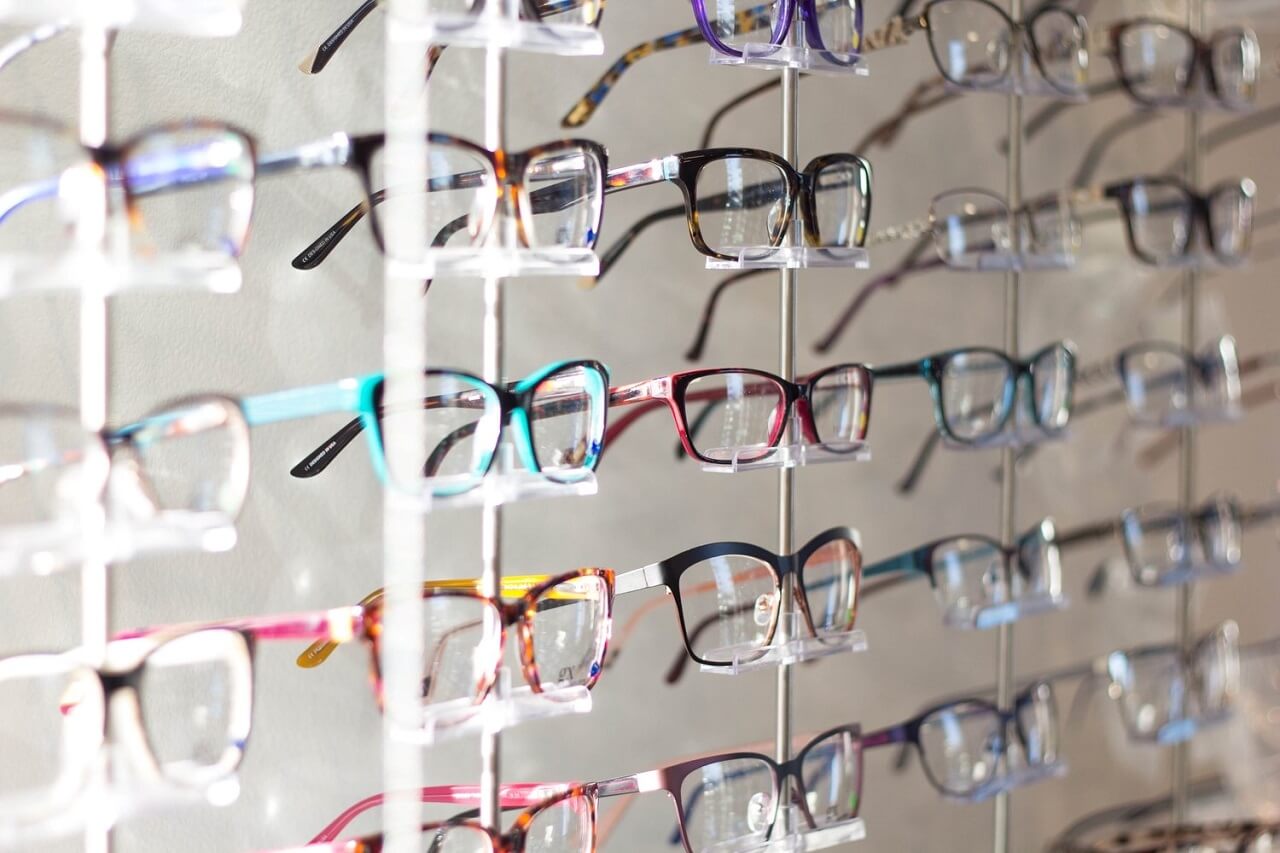 frame board eyeglasses display