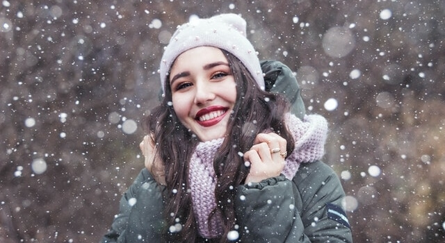 6 Contact Lens Tips for Winter Weather
