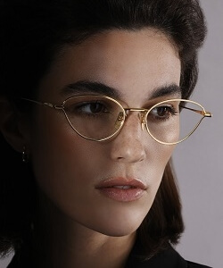 Dita eyewear woman model 2022 250×300.jpeg