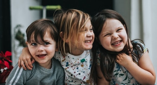 happy little children 640×350