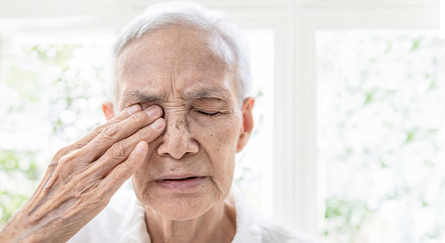 Confronting Age Related Macular Degeneration Blog