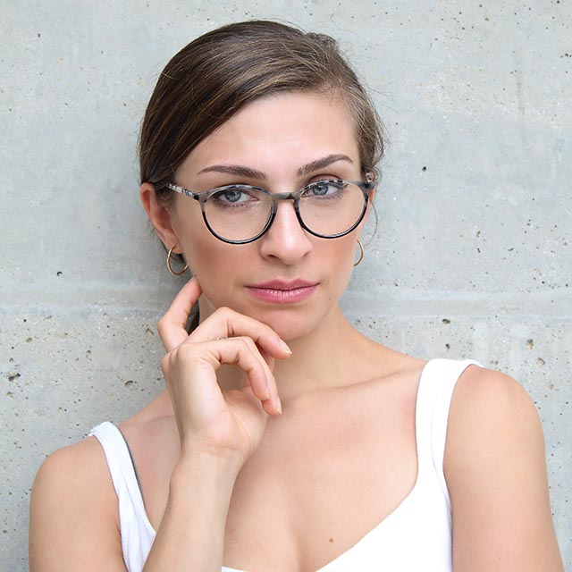 woman glasses neutral 640