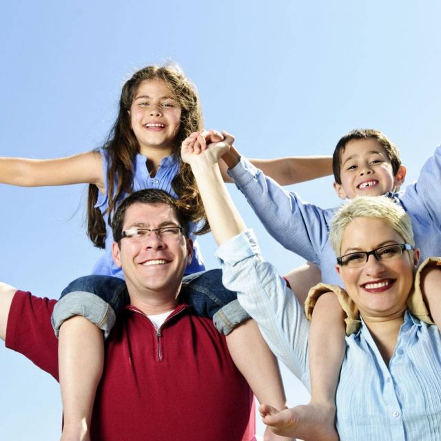 Happy Family Parents Glasses 1280×853