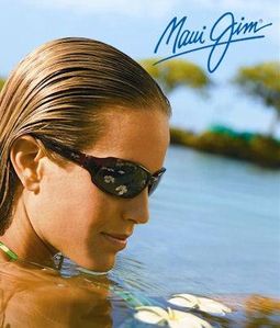 Model wearing gucci sunglasses